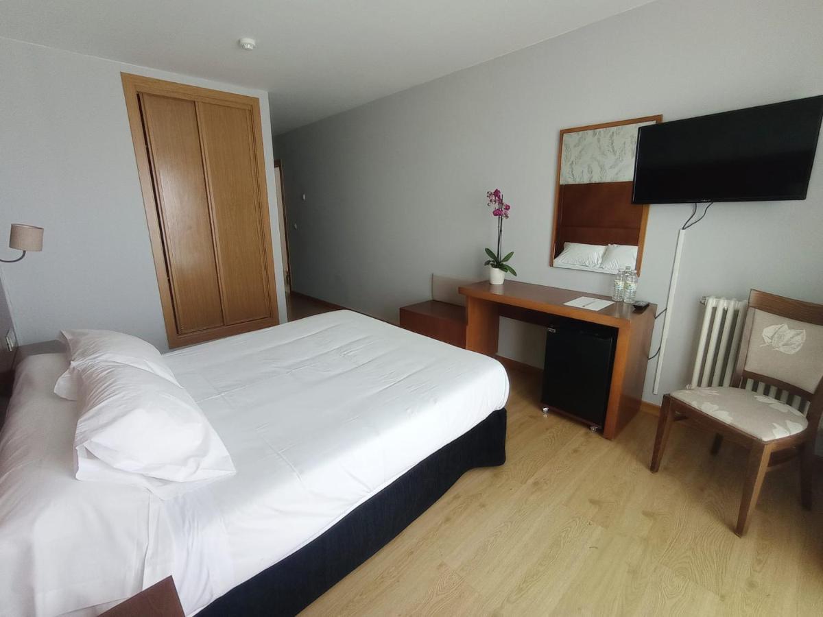 Hotel A Raina Ойя Екстер'єр фото